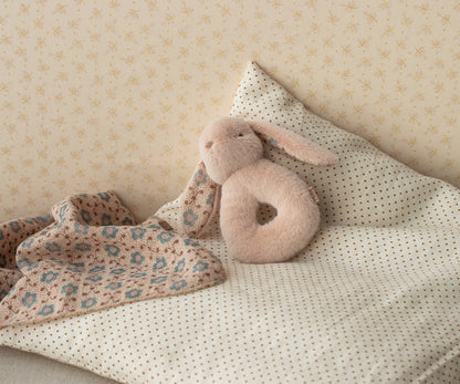 Conjunto de coelhinhos com guizos - Rosa pastel